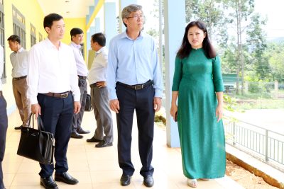 Đoàn công tác của UBND tỉnh Lâm Đồng do đồng chí Nguyễn Minh, Tỉnh ủy viên, Phó Chủ tịch UBND tỉnh làm Trưởng đoàn, đã kiểm tra công tác chuẩn bị năm học 2026 – 2027 tại Trường THPT Dân tộc nội trú N’Trang Lơng (phường Đông Gia Nghĩa).